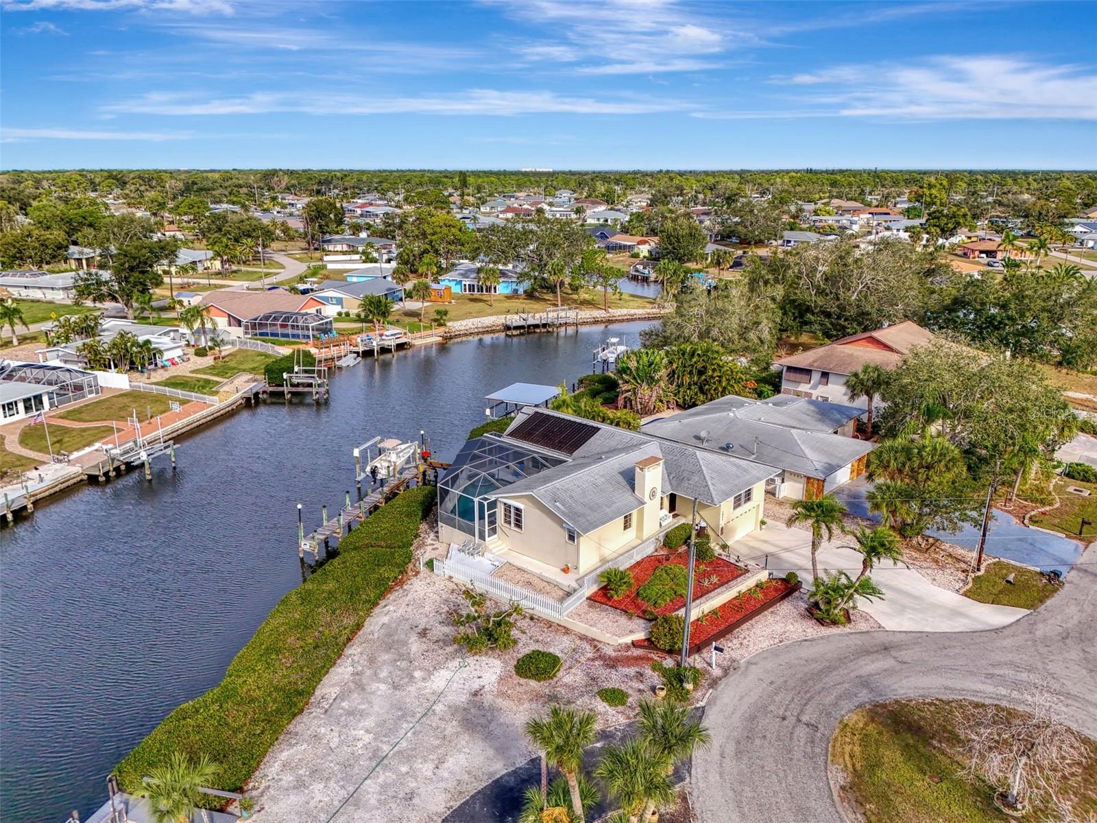 Image 18 of 100 For 1951 San Remo Point Drive