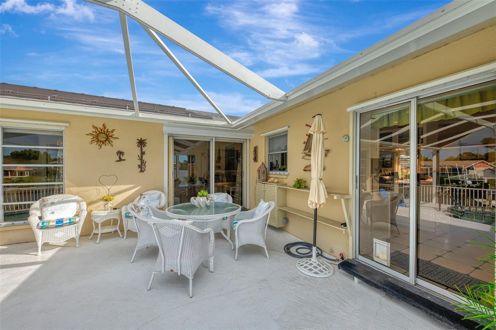 Image 40 of 100 For 1951 San Remo Point Drive