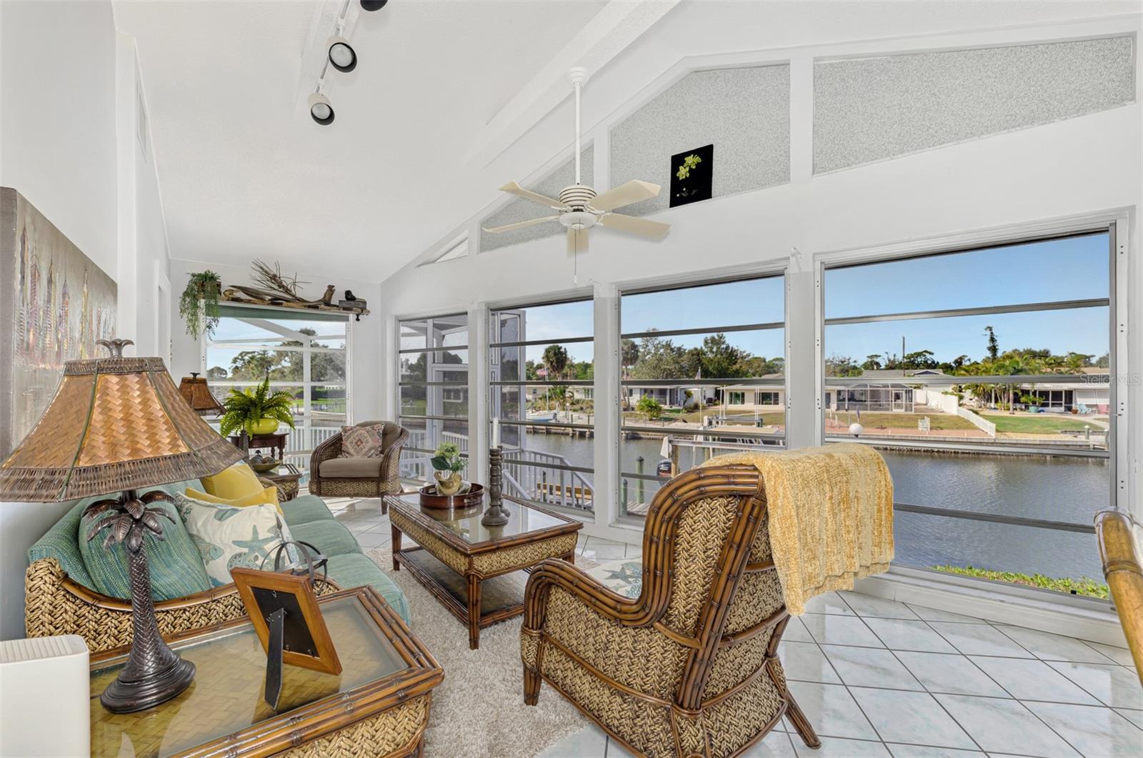 Image 41 of 100 For 1951 San Remo Point Drive