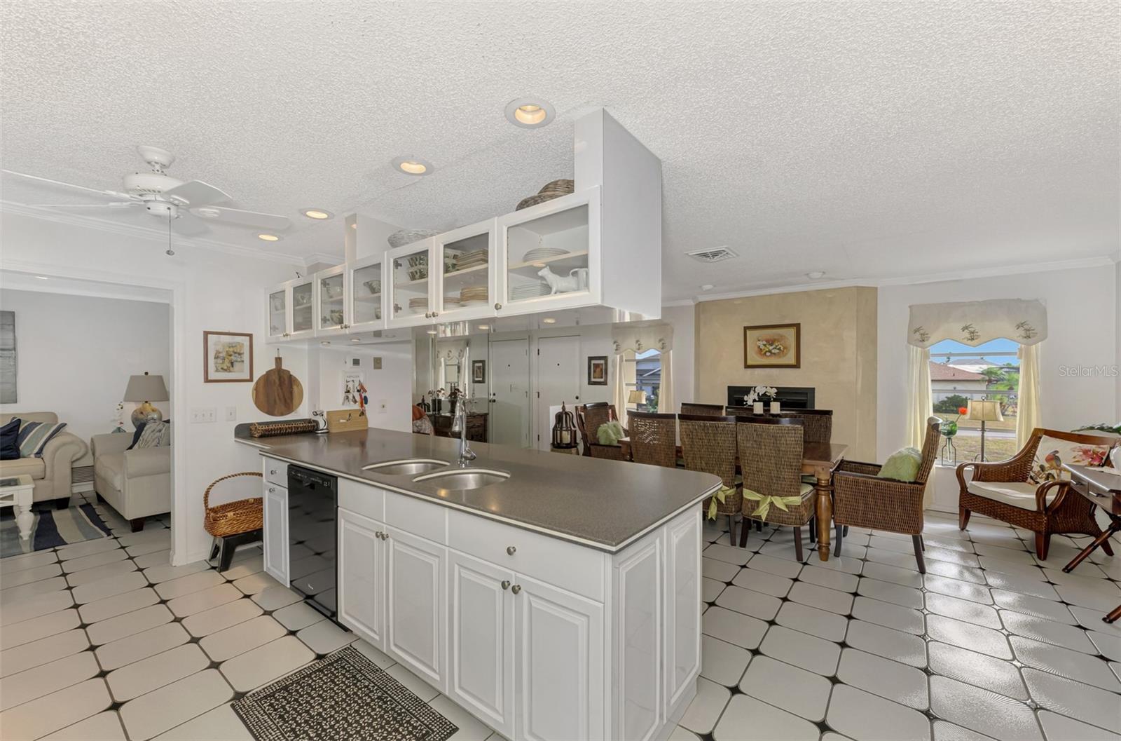 Image 54 of 100 For 1951 San Remo Point Drive