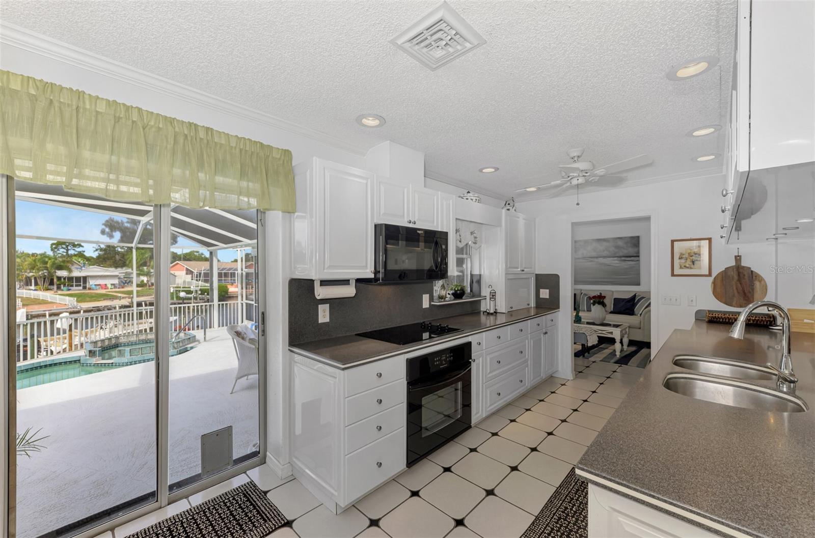 Image 55 of 100 For 1951 San Remo Point Drive