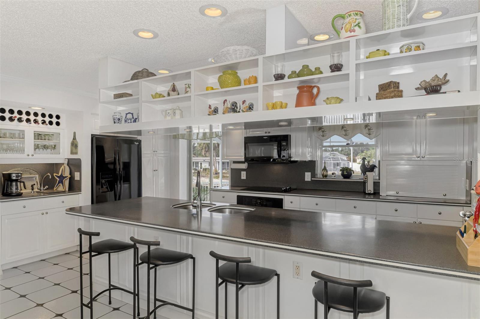 Image 57 of 100 For 1951 San Remo Point Drive