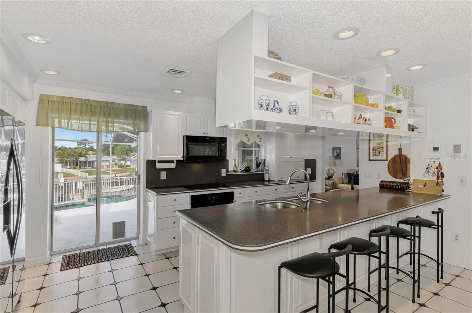 Image 59 of 100 For 1951 San Remo Point Drive