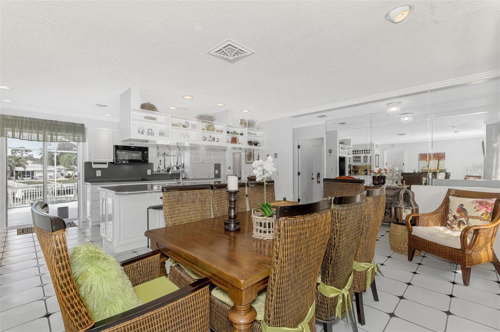 Image 60 of 100 For 1951 San Remo Point Drive