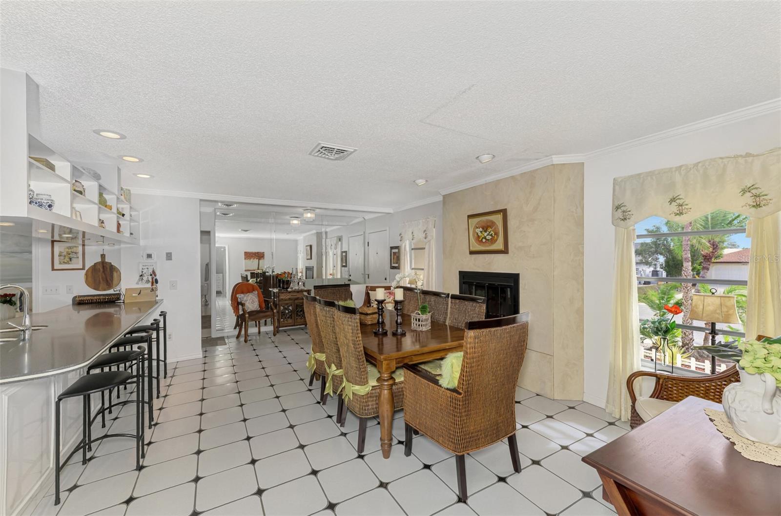 Image 62 of 100 For 1951 San Remo Point Drive