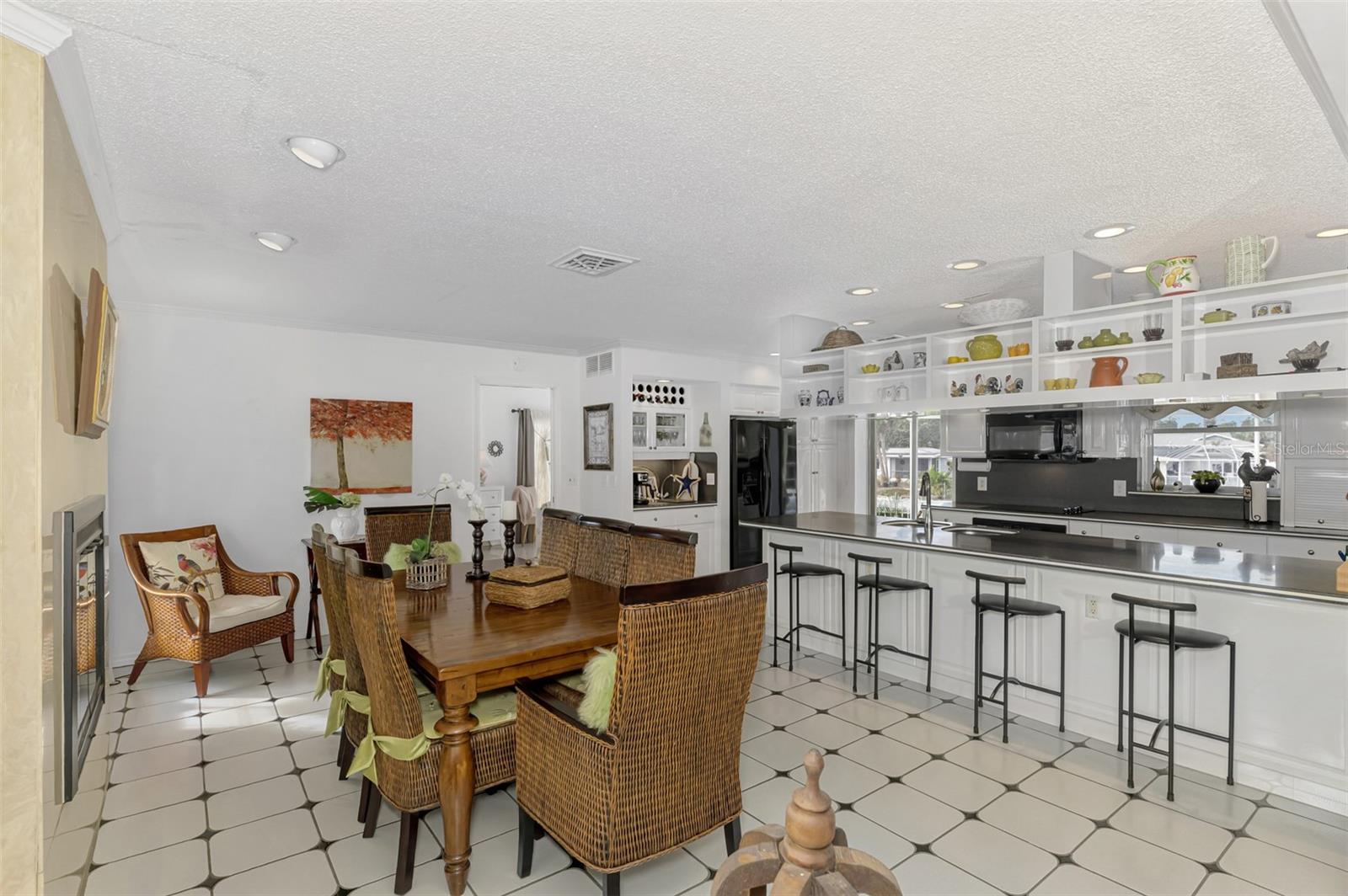 Image 66 of 100 For 1951 San Remo Point Drive