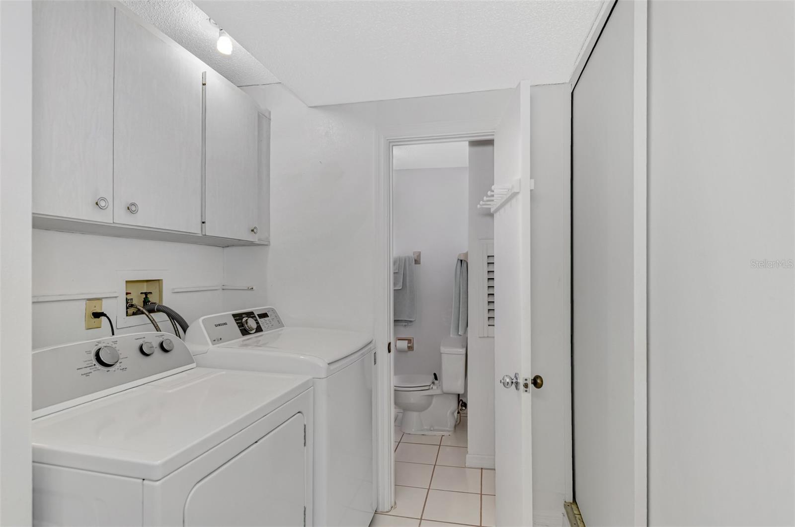 Image 69 of 100 For 1951 San Remo Point Drive