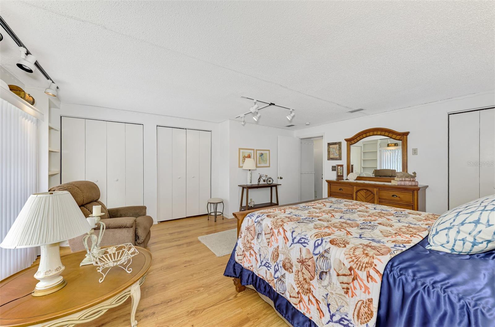 Image 71 of 100 For 1951 San Remo Point Drive