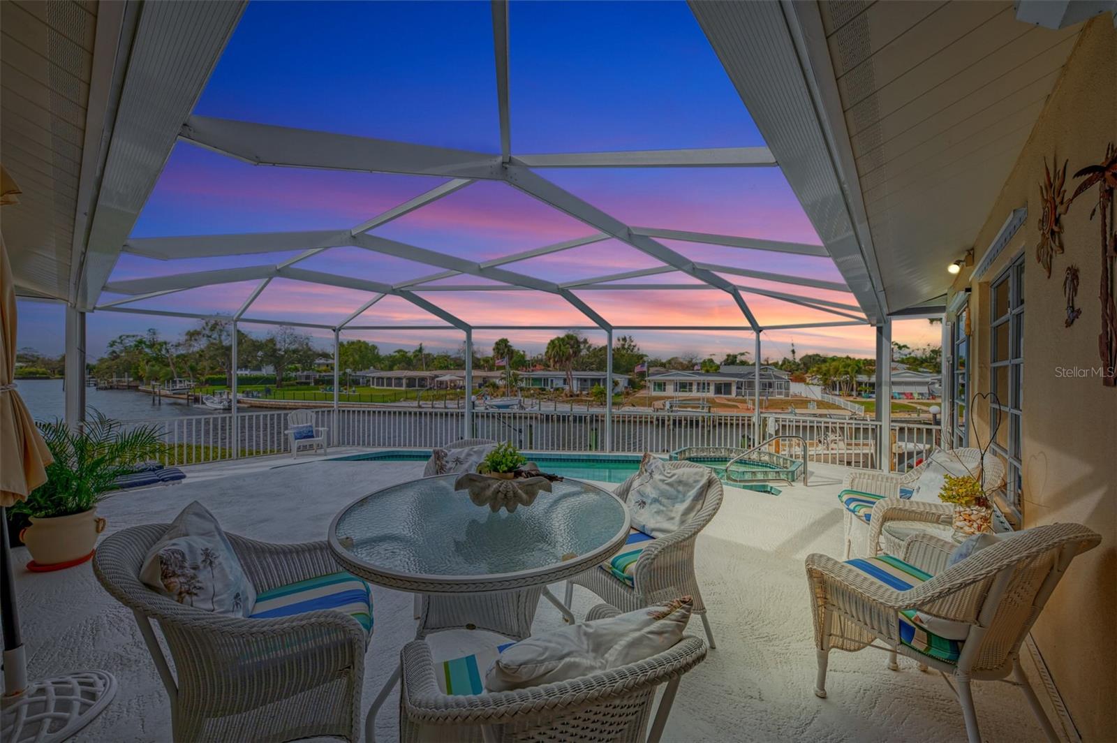 Image 8 of 100 For 1951 San Remo Point Drive
