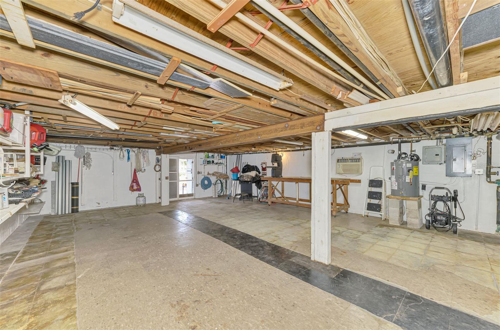 Image 84 of 100 For 1951 San Remo Point Drive