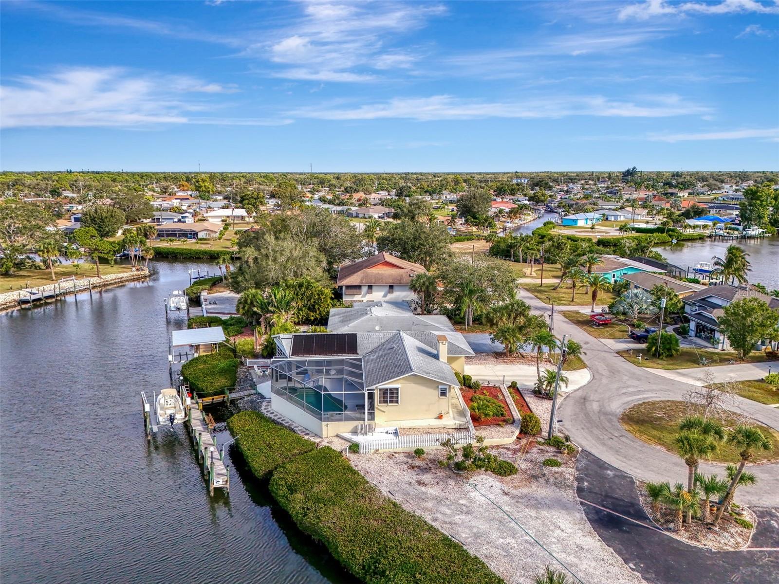 Image 90 of 100 For 1951 San Remo Point Drive