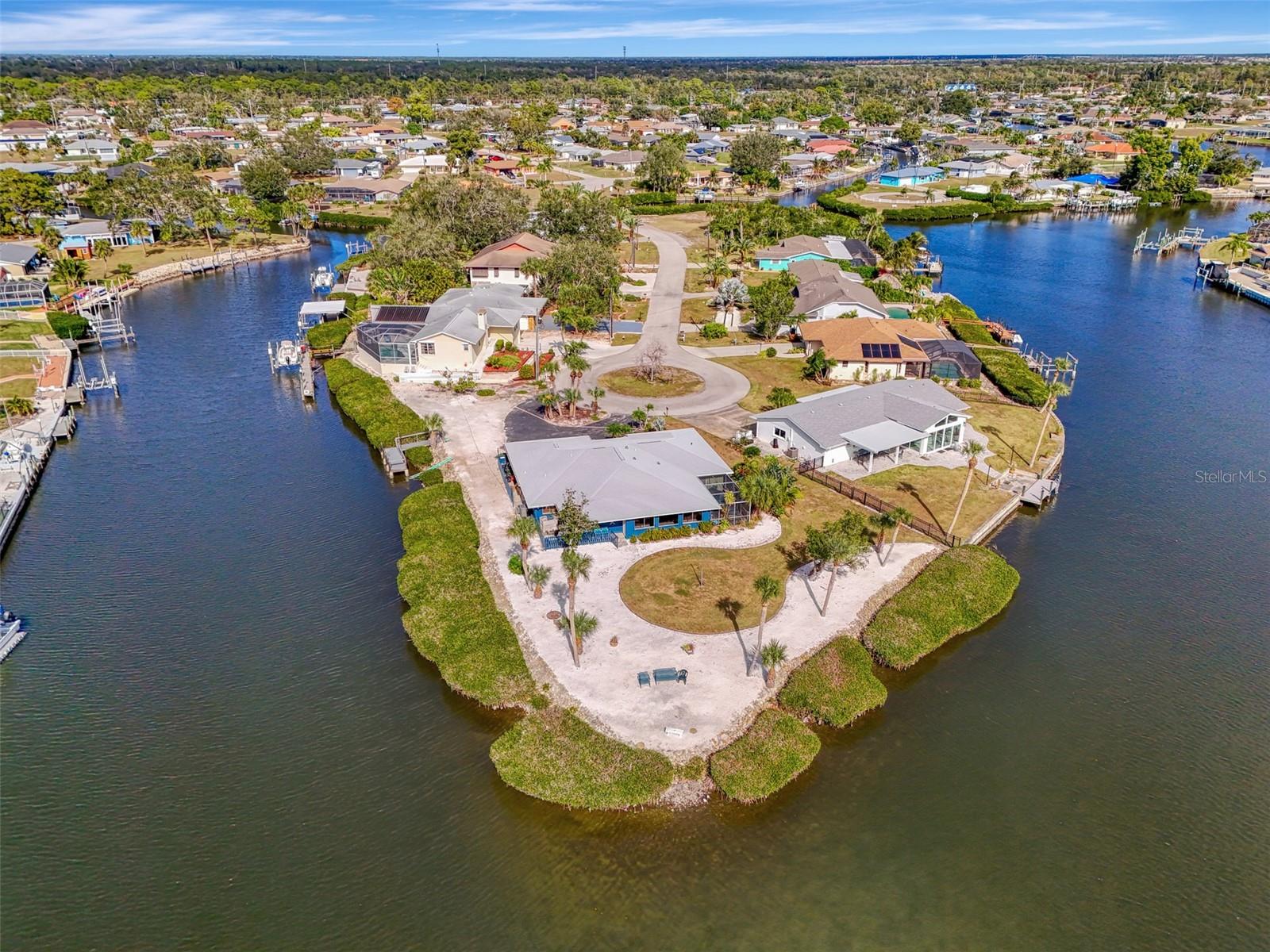 Image 93 of 100 For 1951 San Remo Point Drive