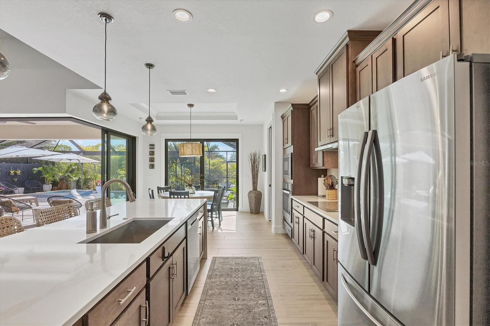 Image 12 of 38 For 13428 Amaryllis Circle