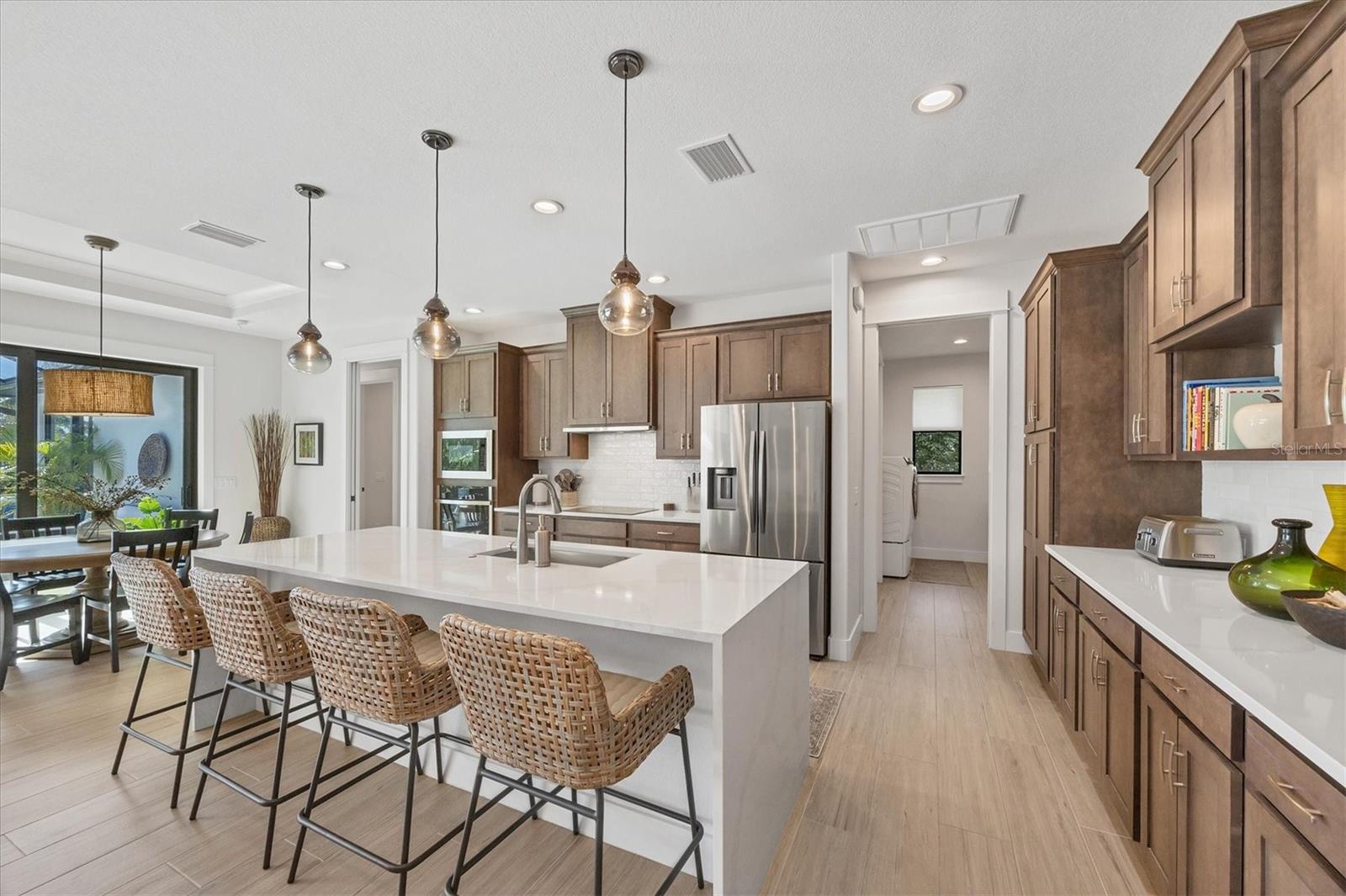 Image 13 of 38 For 13428 Amaryllis Circle