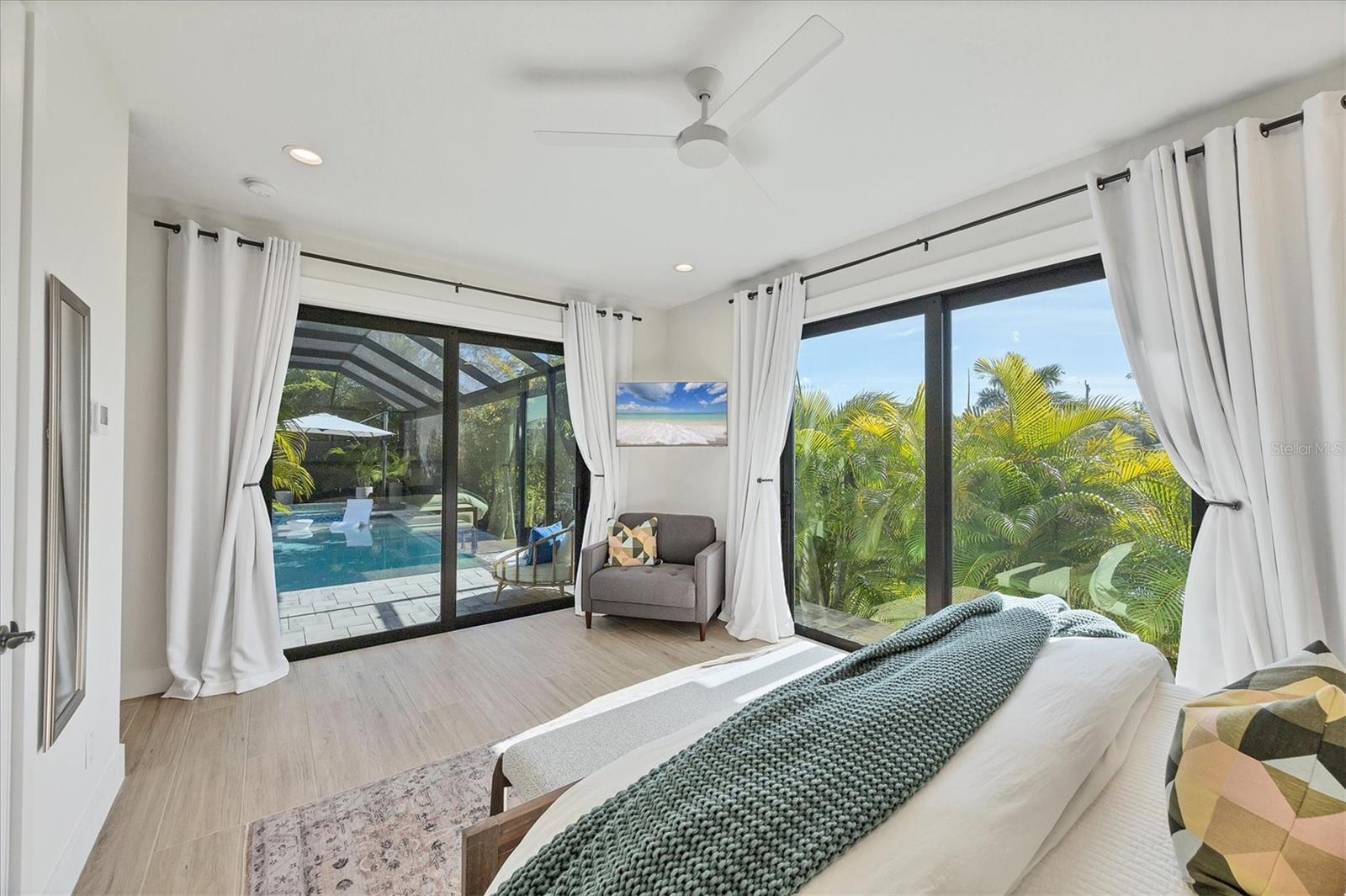 Image 21 of 38 For 13428 Amaryllis Circle