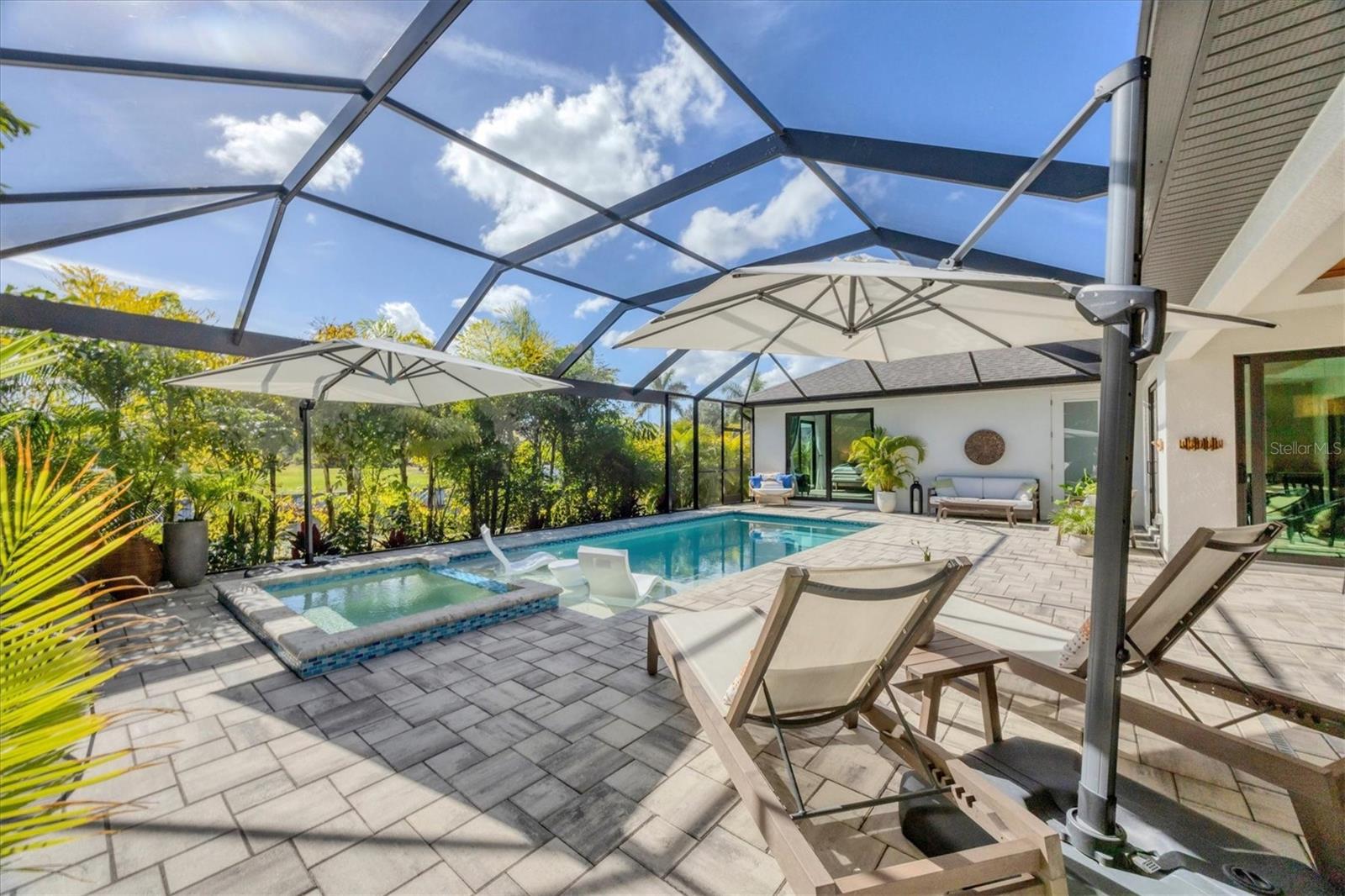 Image 29 of 38 For 13428 Amaryllis Circle