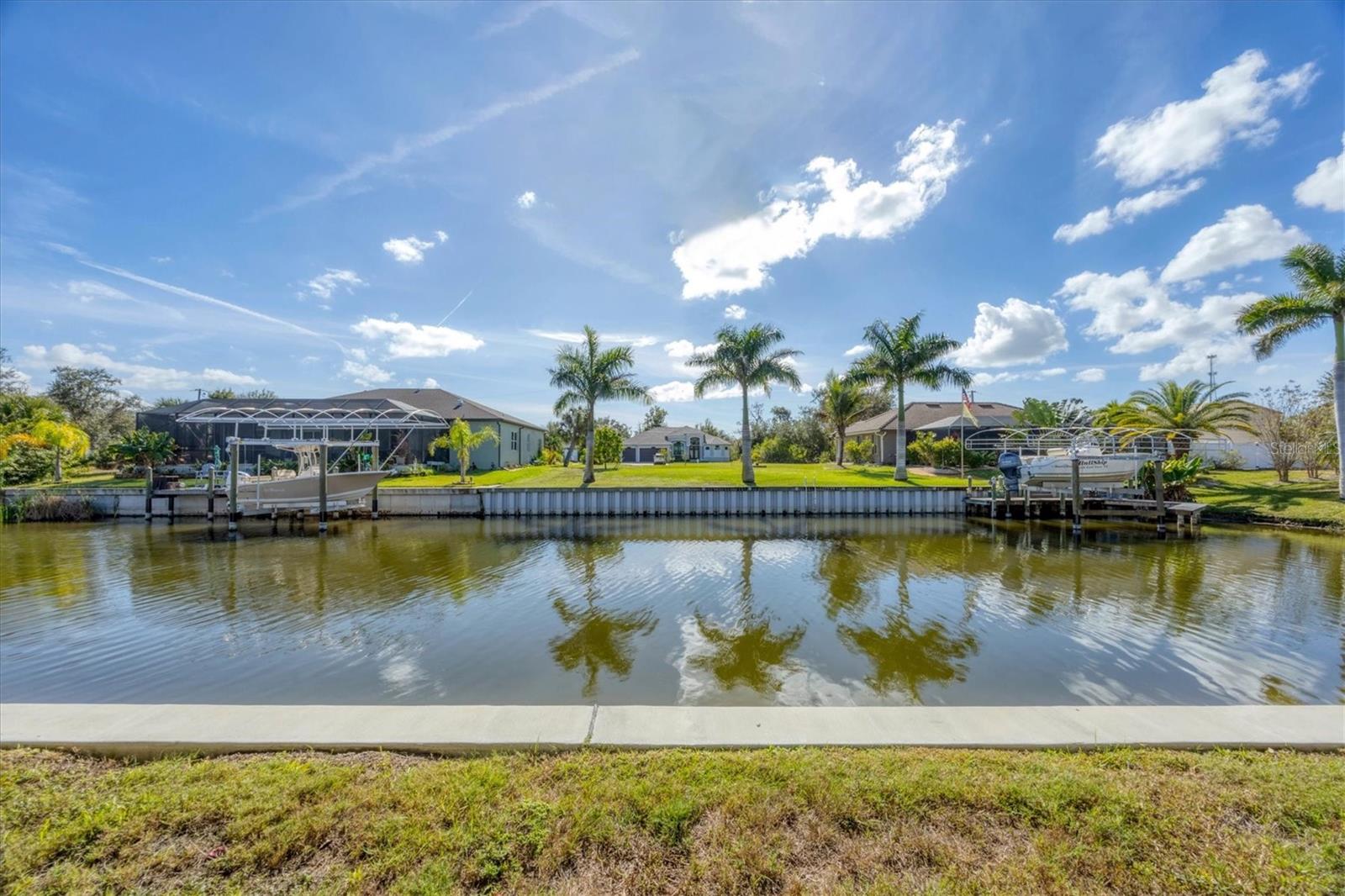 Image 34 of 38 For 13428 Amaryllis Circle