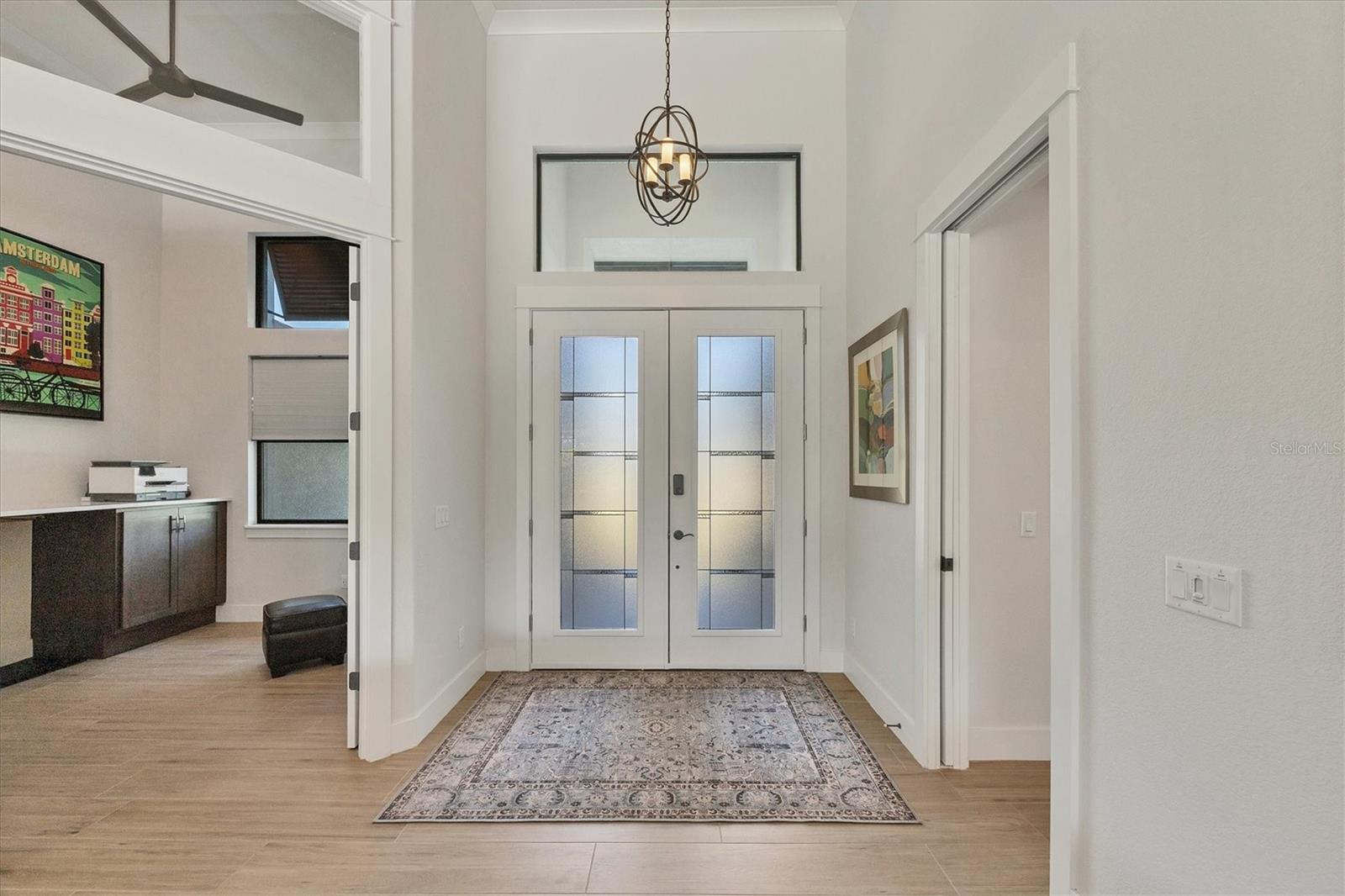 Image 4 of 38 For 13428 Amaryllis Circle