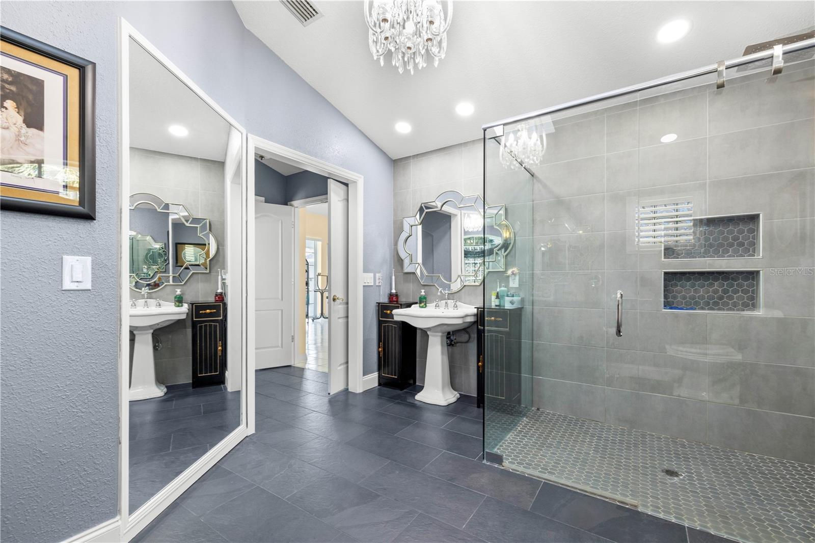 Image 35 of 63 For 4 Sportsman Lane