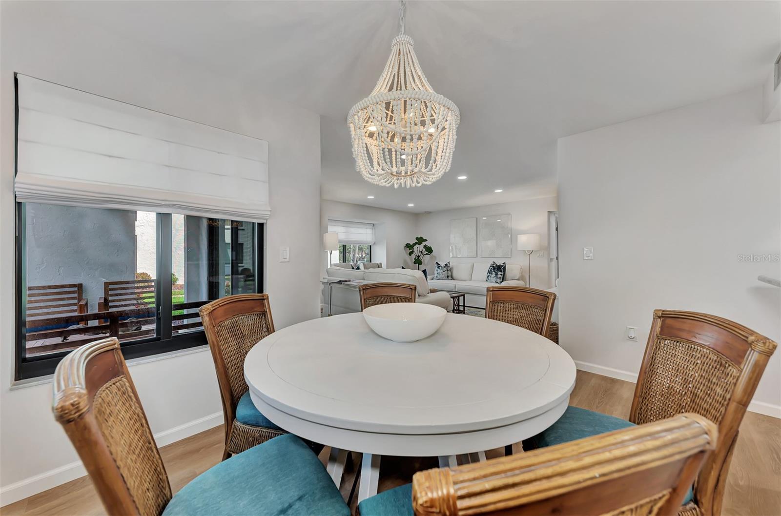 Image 16 of 66 For 2950 Beach Road A315