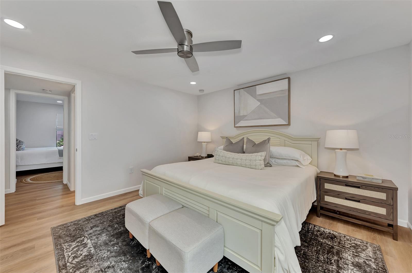 Image 26 of 66 For 2950 Beach Road A315