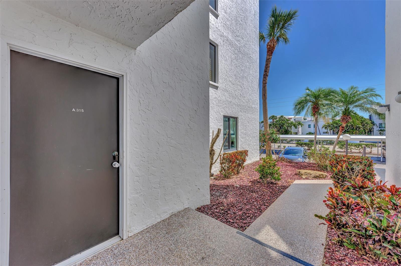 Image 4 of 66 For 2950 Beach Road A315