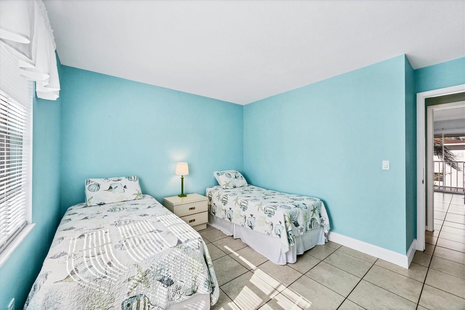 Image 26 of 44 For 1531 Placida Road 202