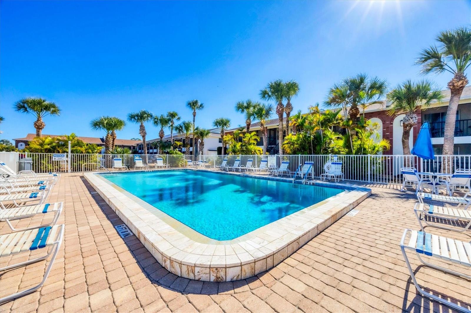 Image 31 of 44 For 1531 Placida Road 202