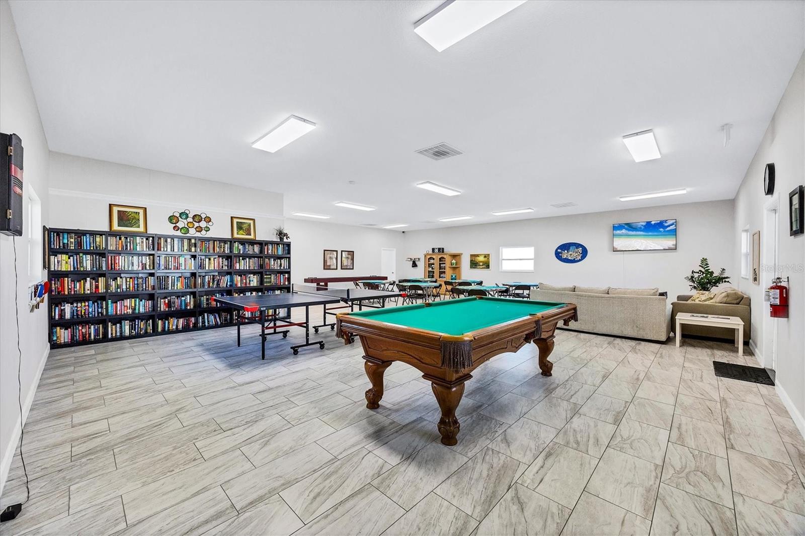 Image 34 of 44 For 1531 Placida Road 202