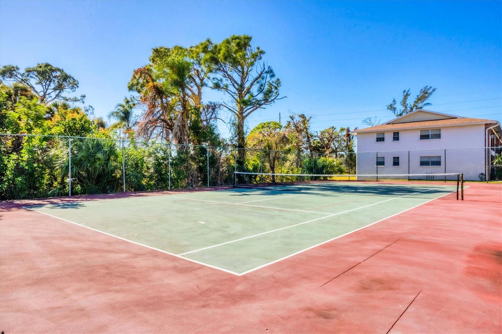 Image 36 of 44 For 1531 Placida Road 202