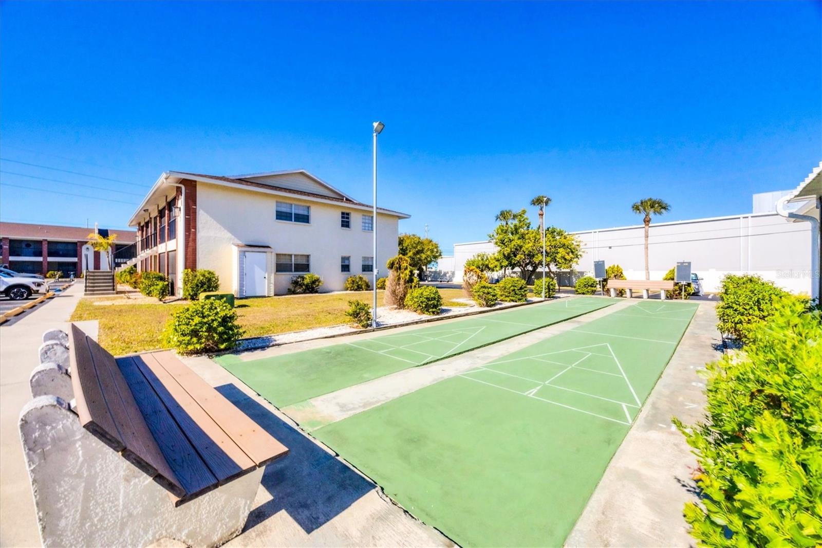 Image 37 of 44 For 1531 Placida Road 202