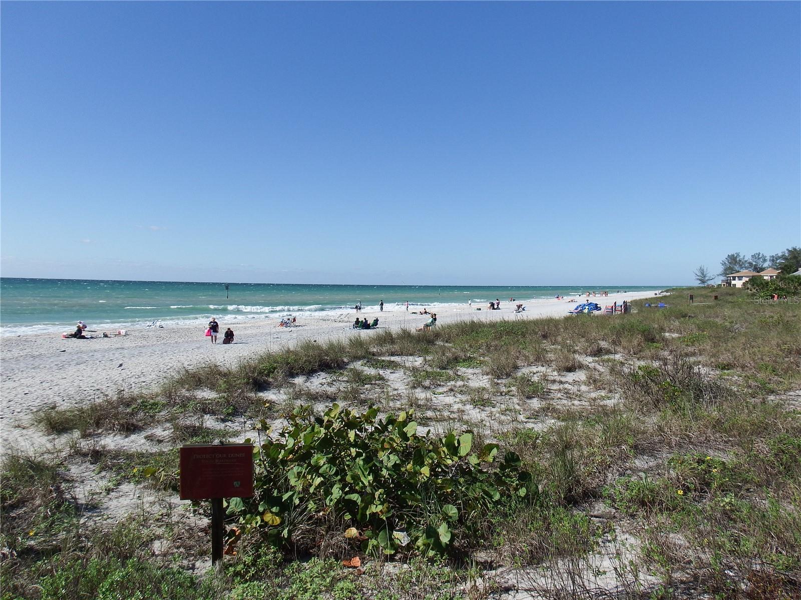 Image 32 of 100 For 601 Rotonda Circle