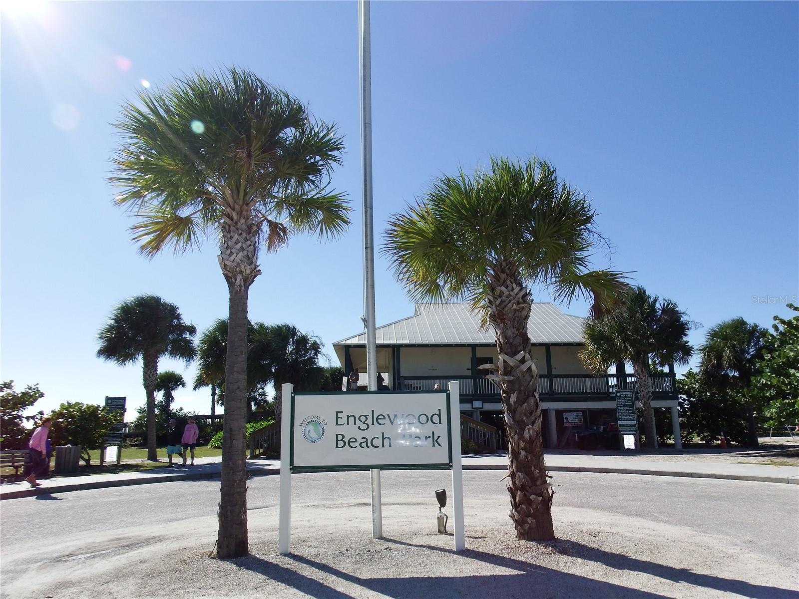 Image 34 of 100 For 601 Rotonda Circle