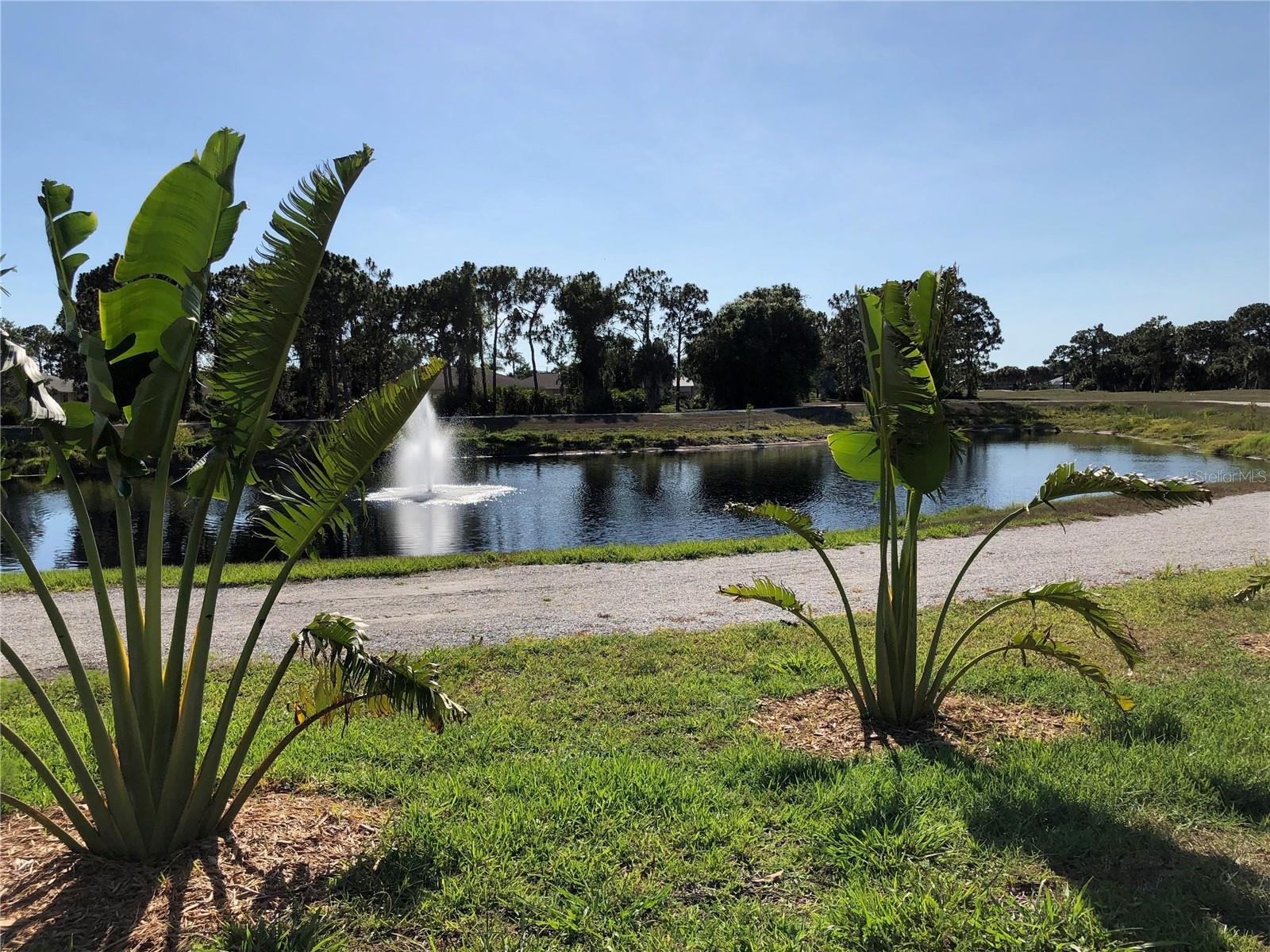 Image 6 of 100 For 601 Rotonda Circle