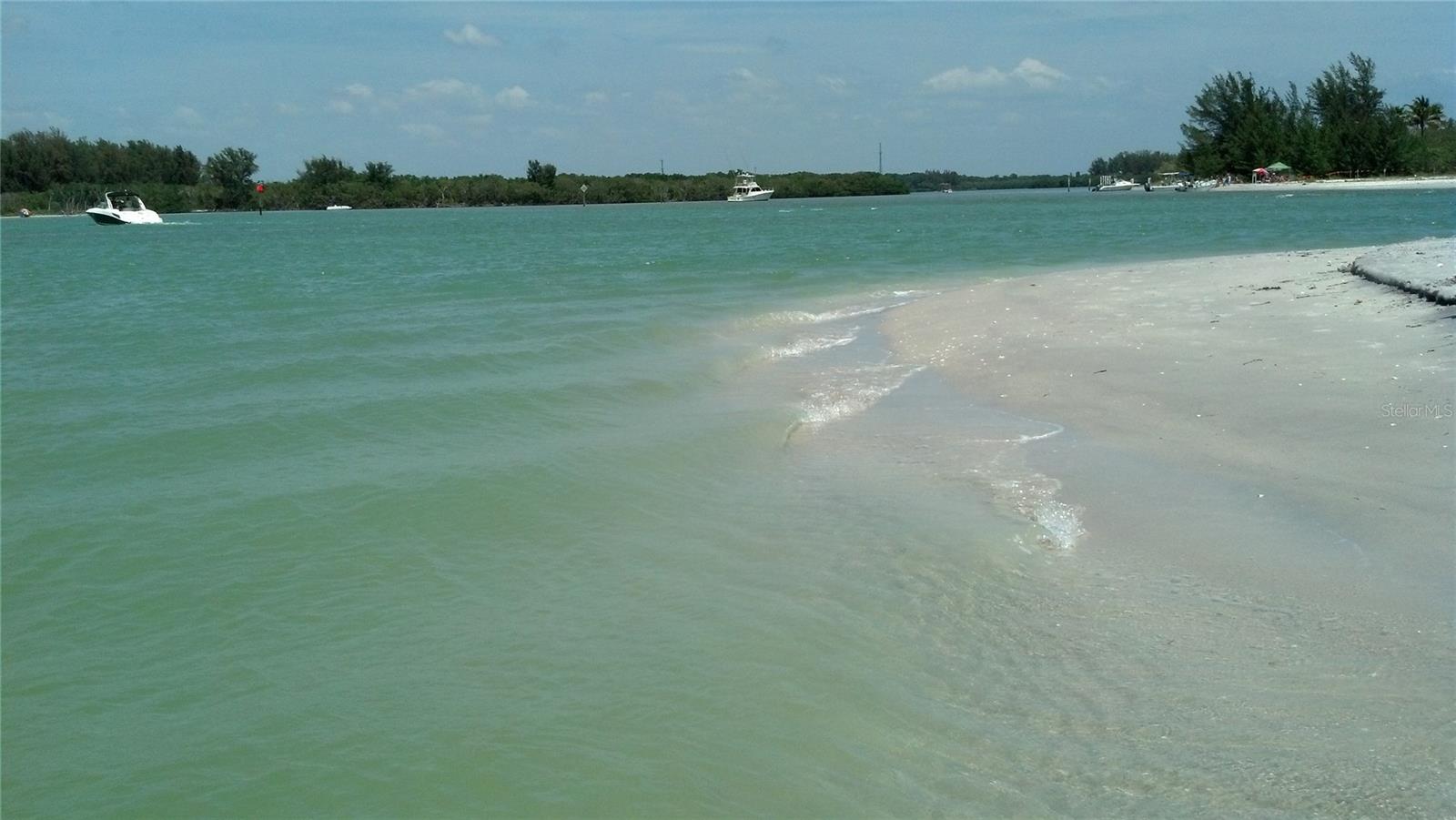 Image 90 of 100 For 601 Rotonda Circle