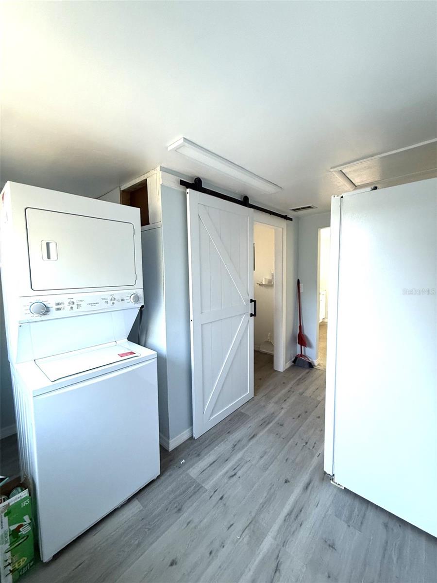 Image 17 of 19 For 801 2nd Street