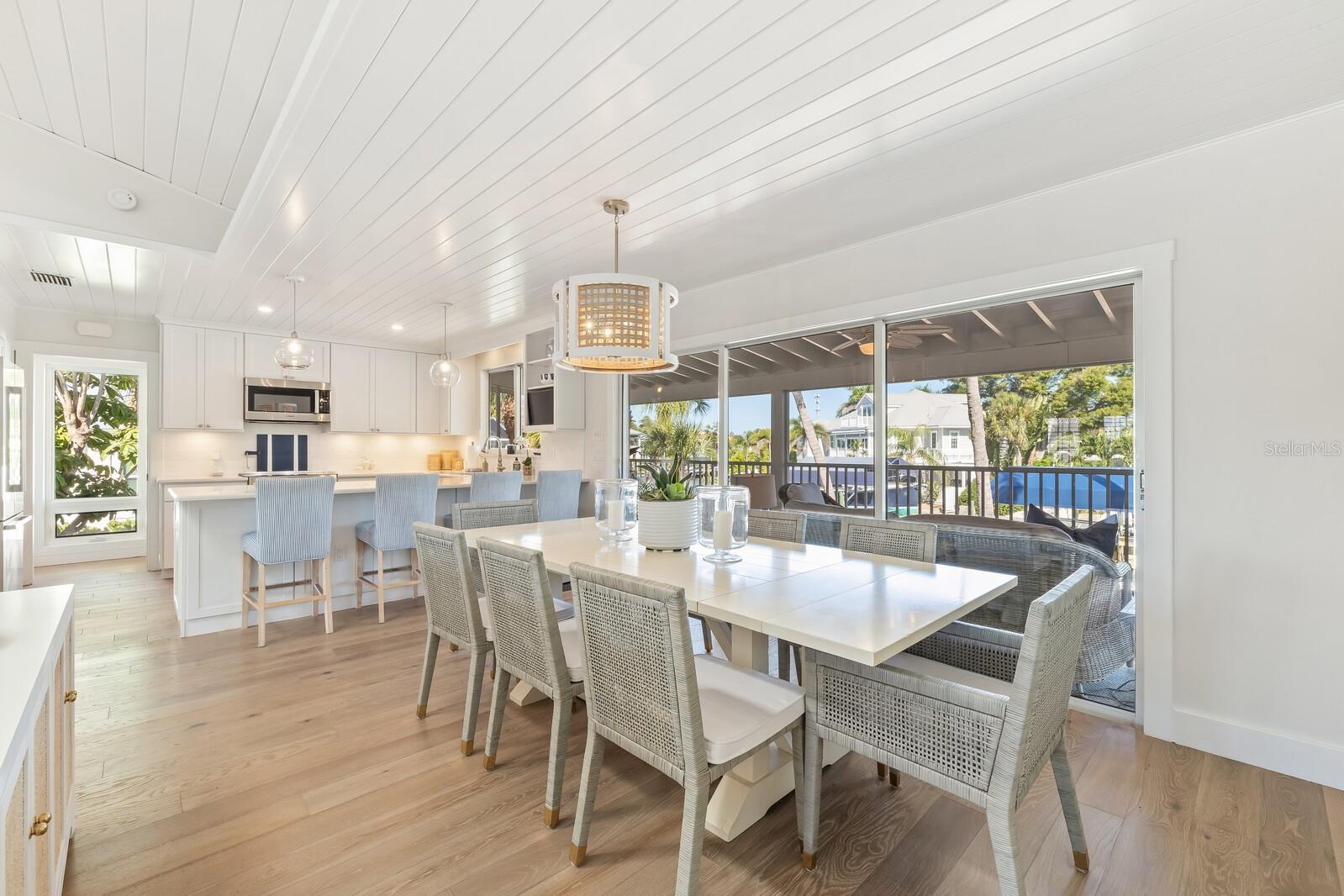 Image 7 of 38 For 161 1st Street E