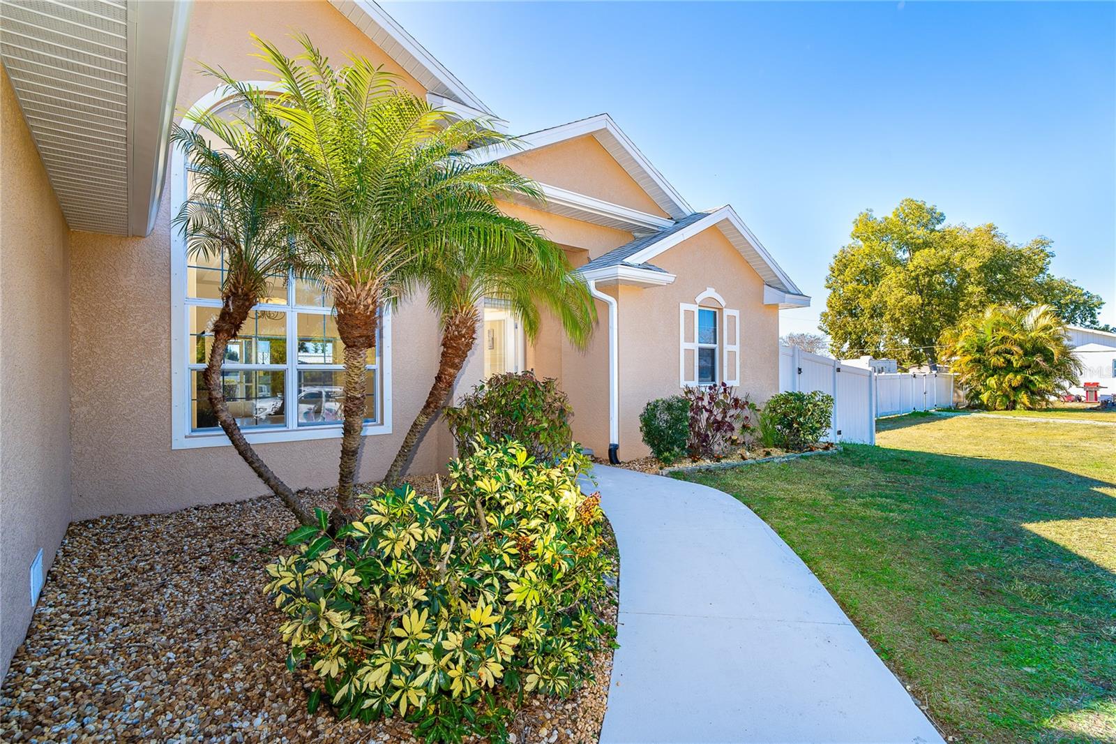 Details for 521 Grove Avenue Nw, PORT CHARLOTTE, FL 33952