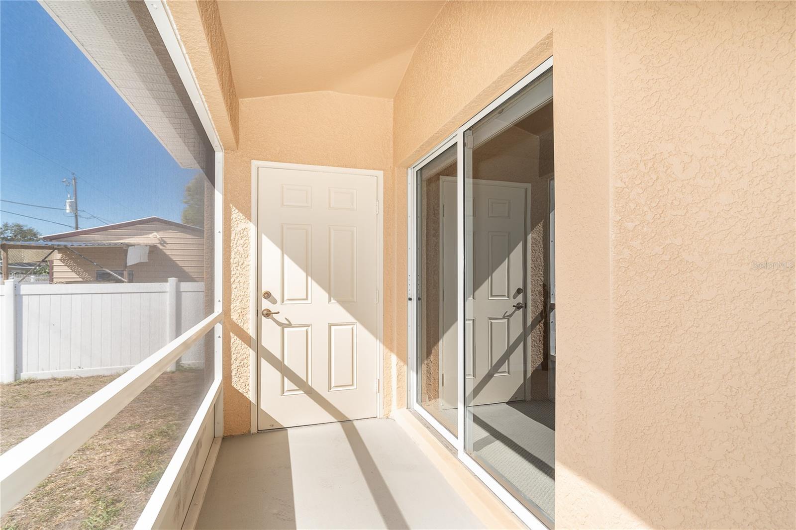 Image 11 of 34 For 521 Grove Avenue Nw