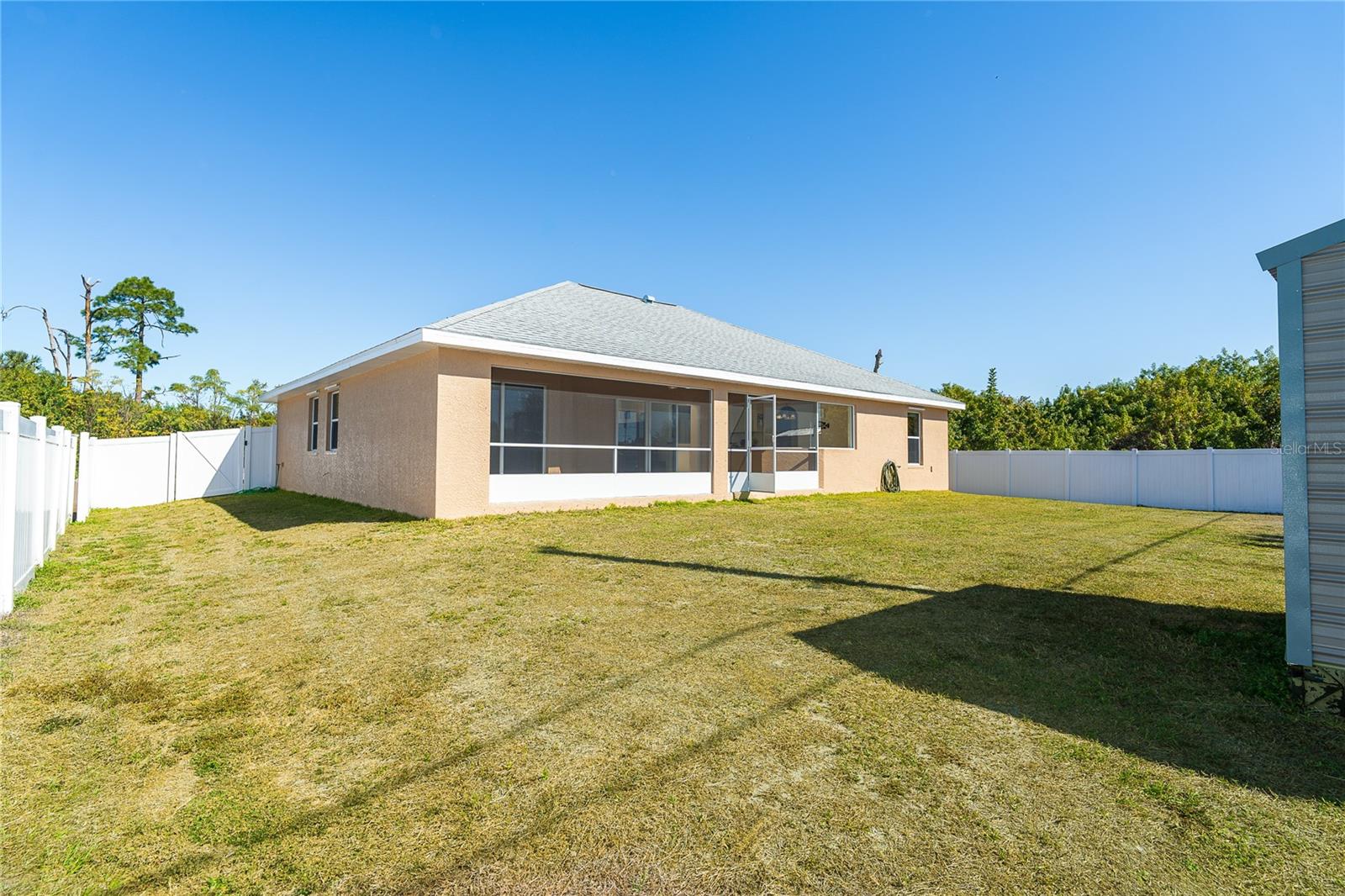 Image 15 of 34 For 521 Grove Avenue Nw