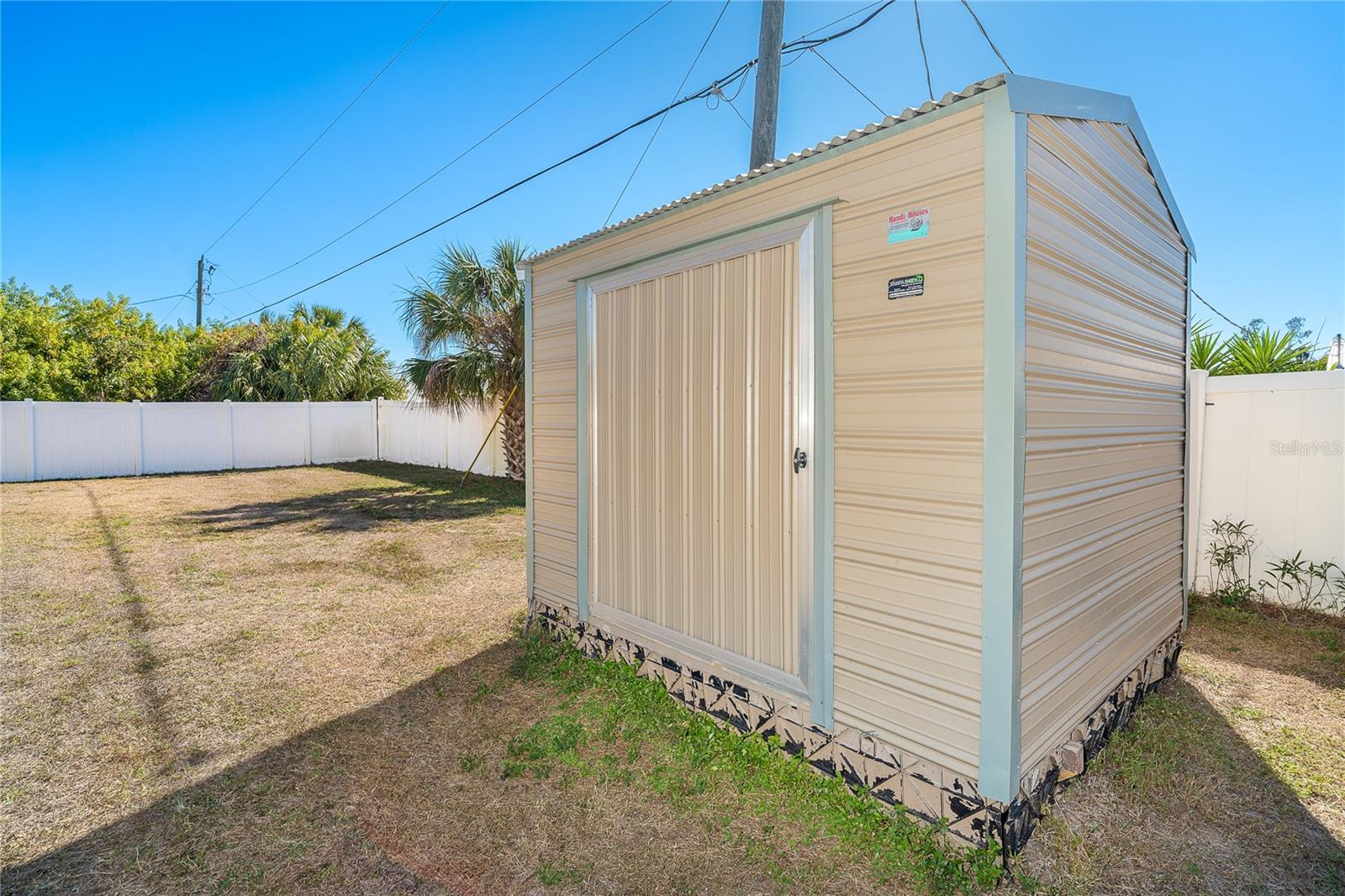 Image 16 of 34 For 521 Grove Avenue Nw