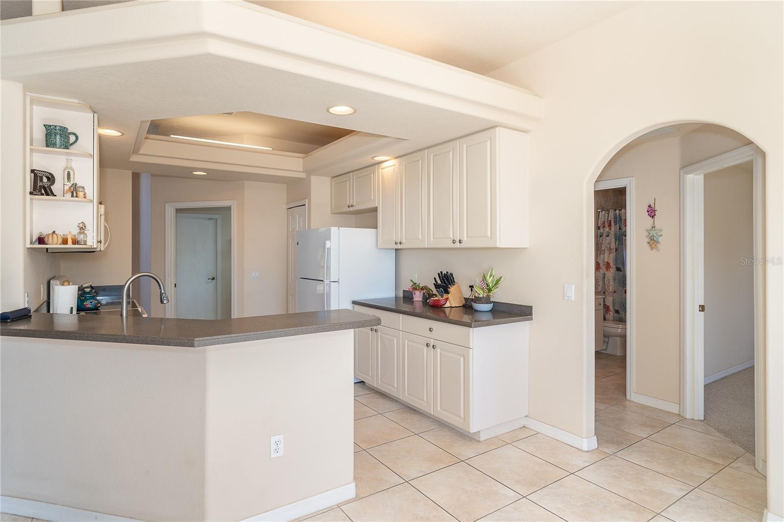 Image 19 of 34 For 521 Grove Avenue Nw