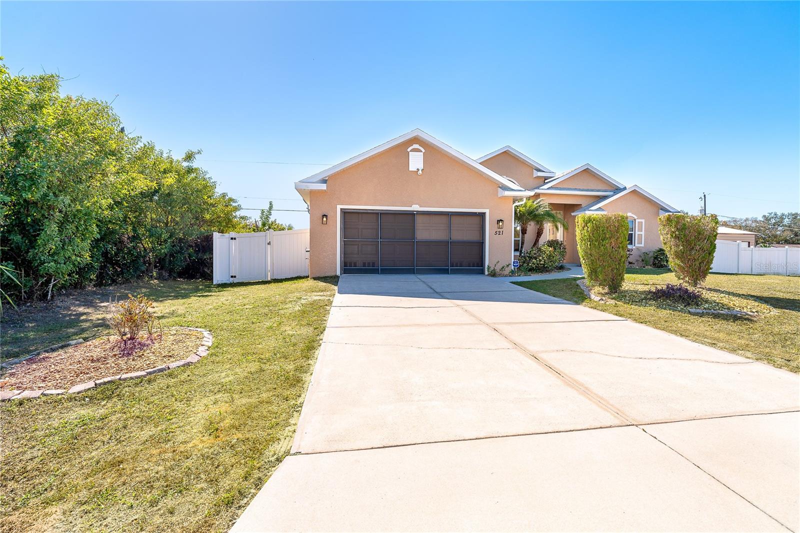 Image 2 of 34 For 521 Grove Avenue Nw