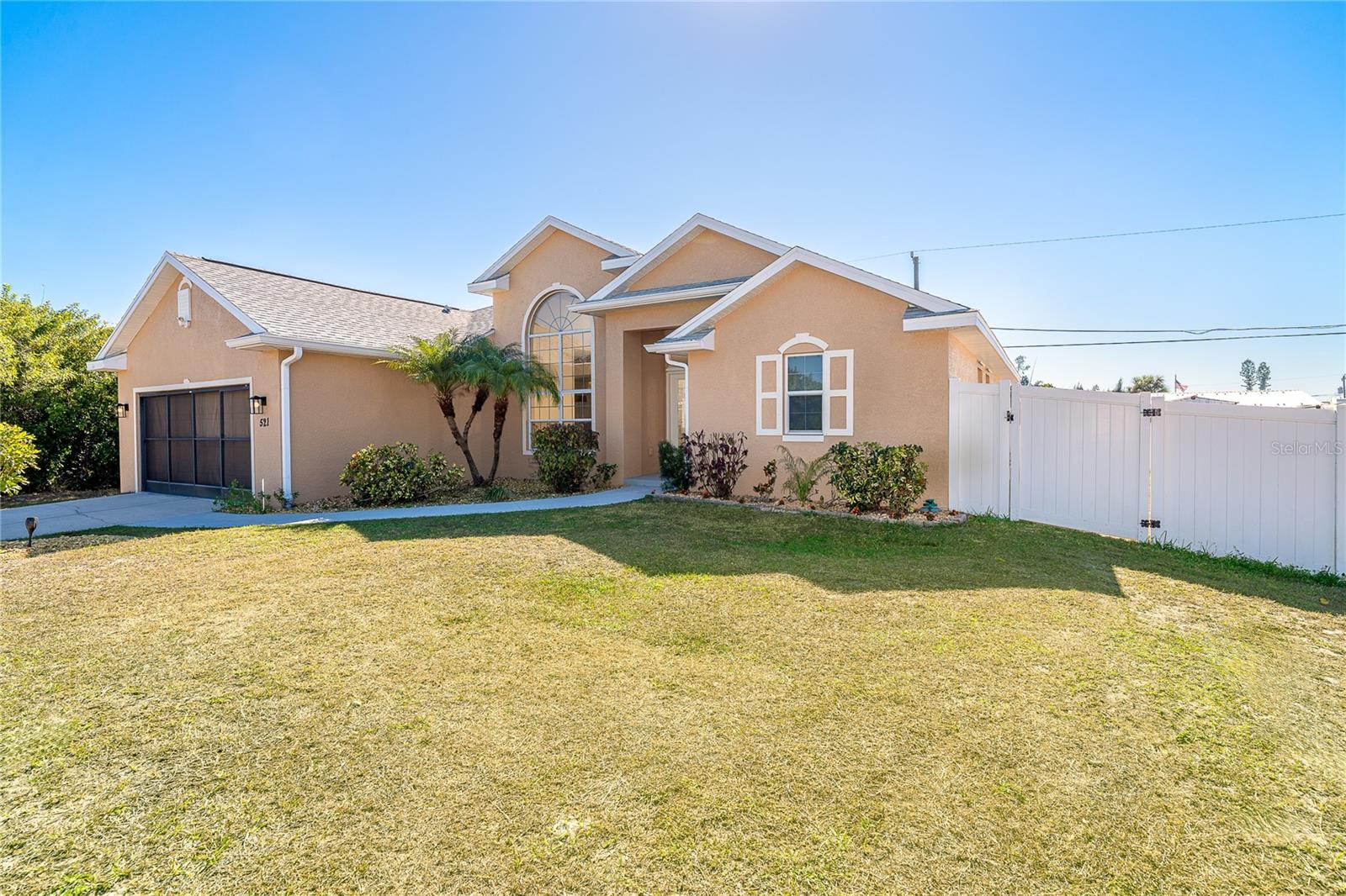 Image 3 of 34 For 521 Grove Avenue Nw