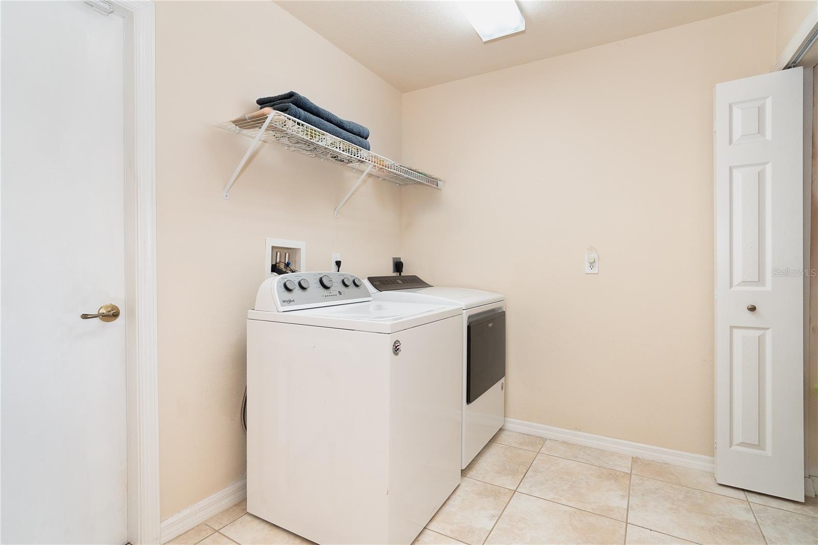 Image 30 of 34 For 521 Grove Avenue Nw