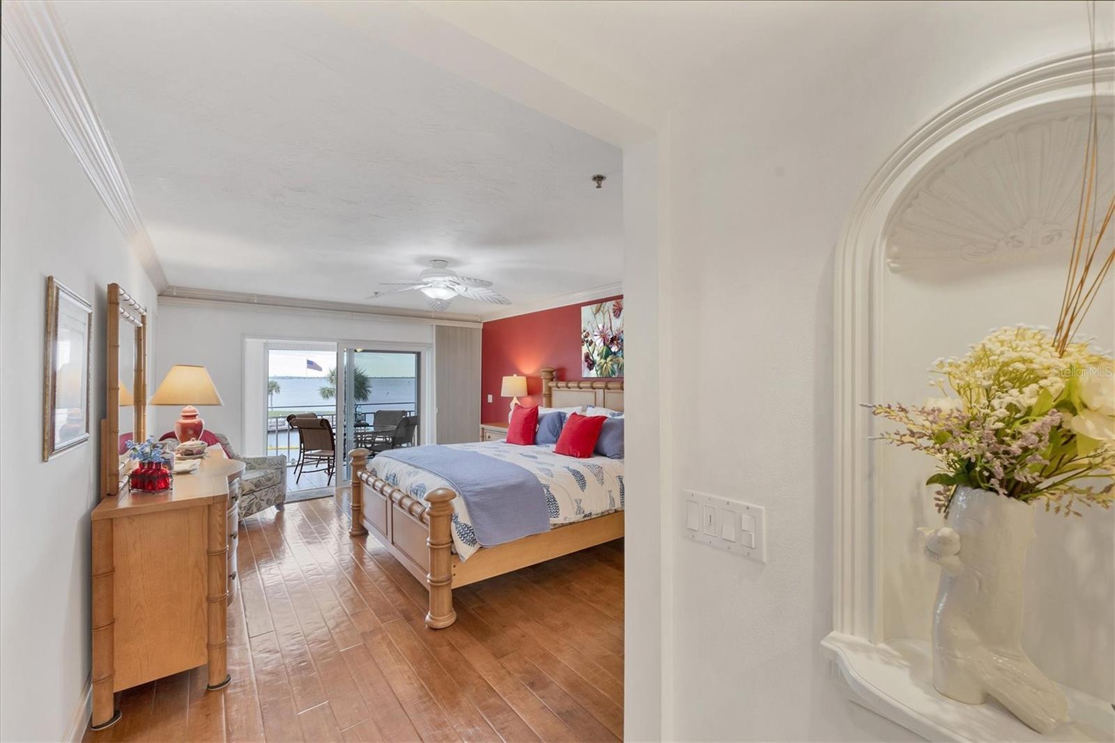 Image 23 of 63 For 11000 Placida Road 2103