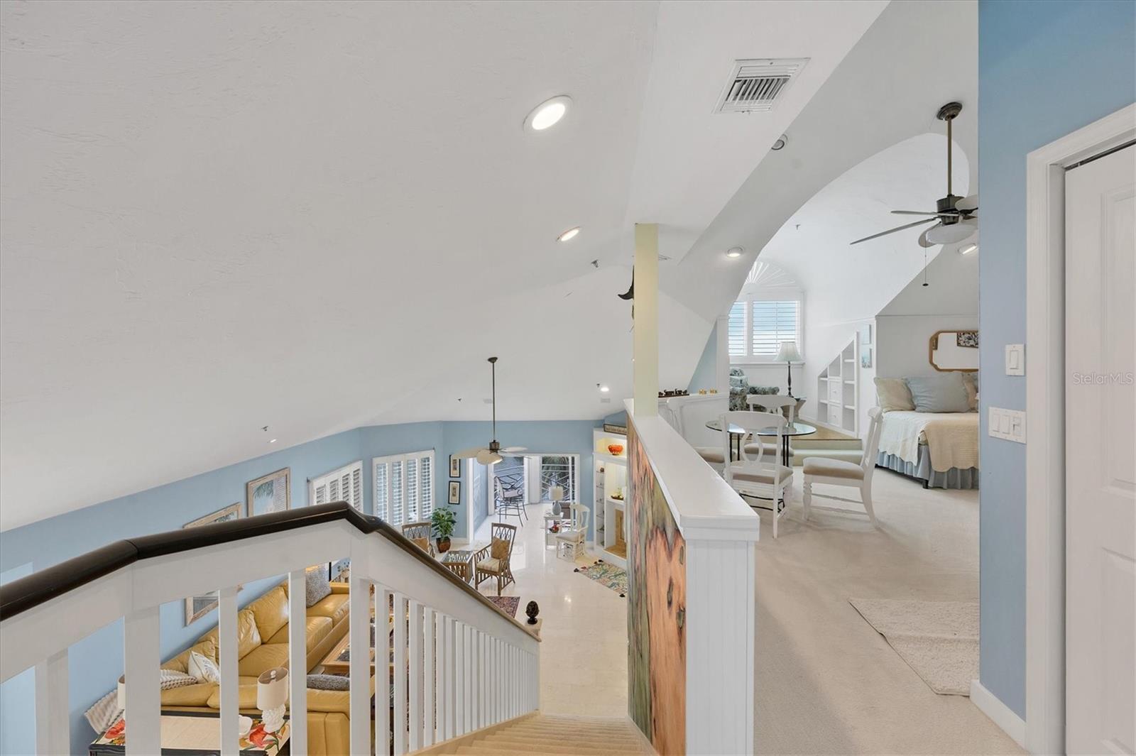 Image 33 of 63 For 11000 Placida Road 2103