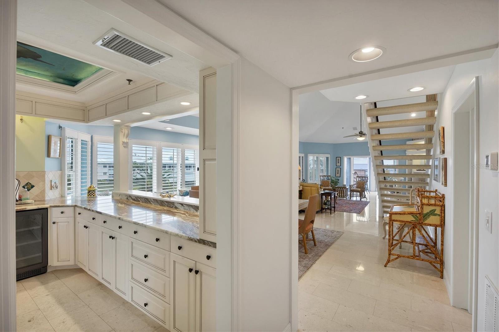 Image 6 of 63 For 11000 Placida Road 2103