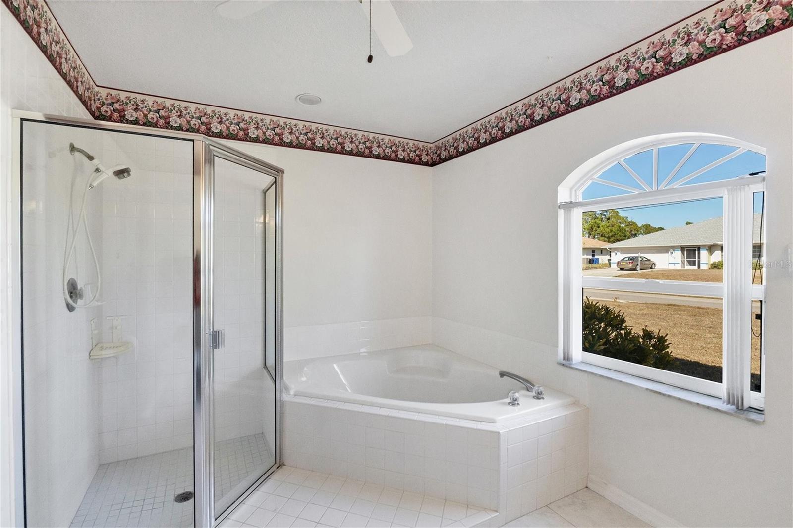 Image 23 of 37 For 2657 Tusket Avenue