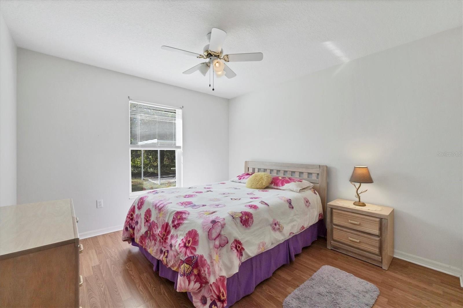 Image 24 of 37 For 2657 Tusket Avenue